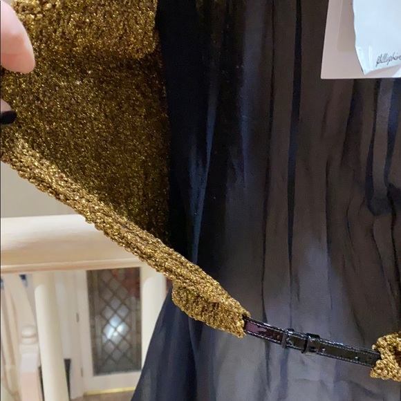 Happy new year 🎆 this top is blazing - Picture 8 of 13